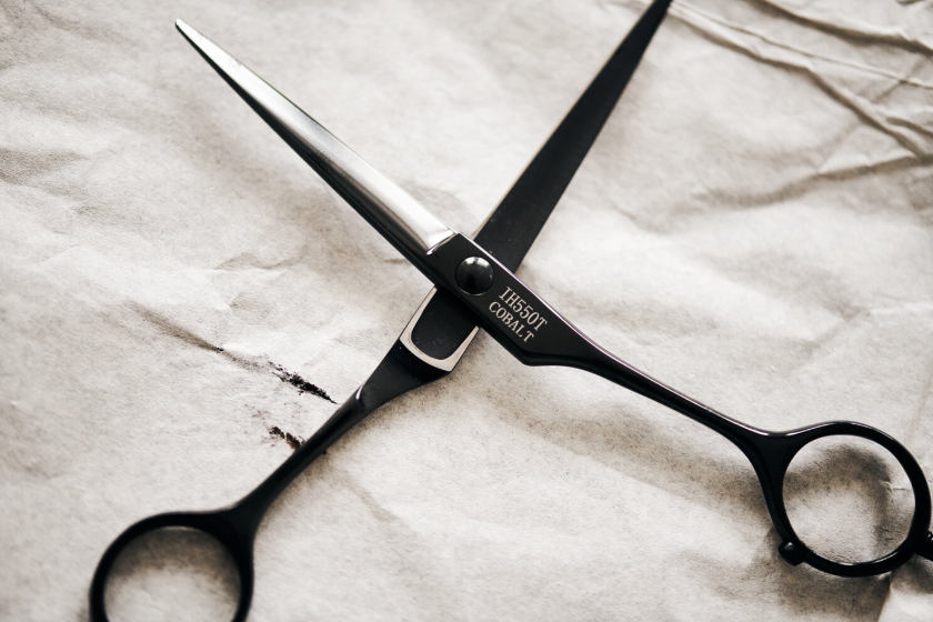IH 550 T (BLACK)